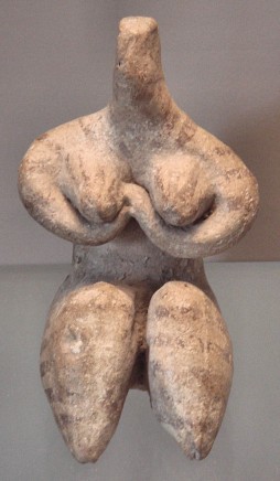 Female statuette from Samarra. 6,000 BCE. Louvre.